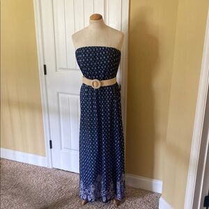 Elegant Strapless Navy Dress with Belt